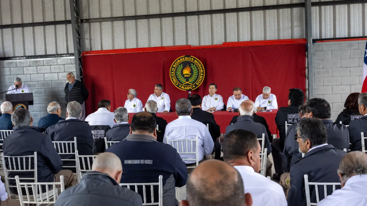 Foto 6 de CIRCULO﻿ DE BOMBEROS HONORARIOS DE MAIPÚ CONMEMORÓ SU PRIMER ANIVERSARIO